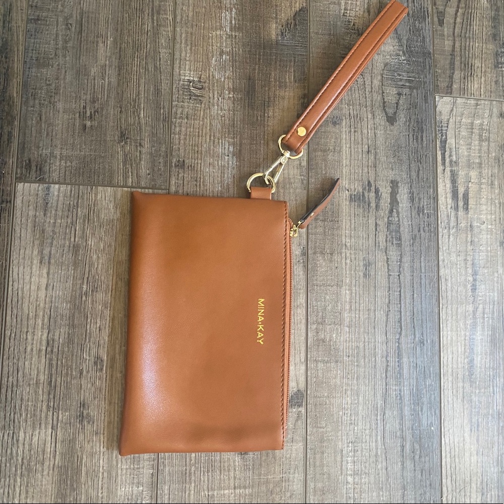 Mina kay wristlet